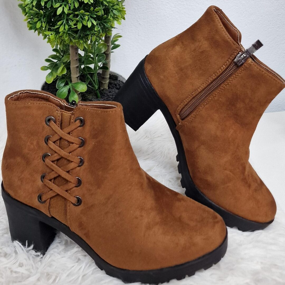 BOTAS CORTAS
