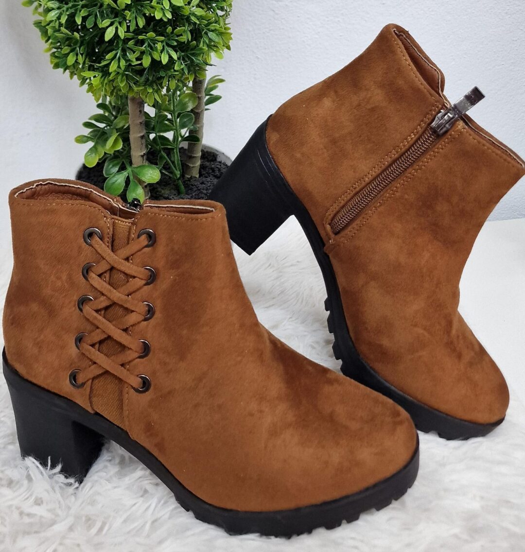 BOTAS CORTAS