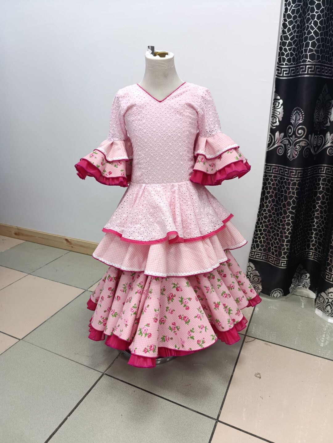 Traje modelo Flor